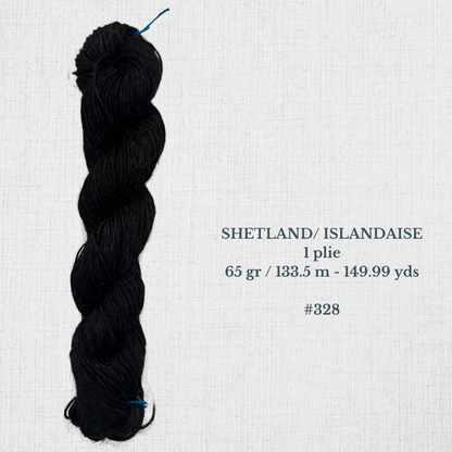 Hand-spun wool by Le Mouton Polaire