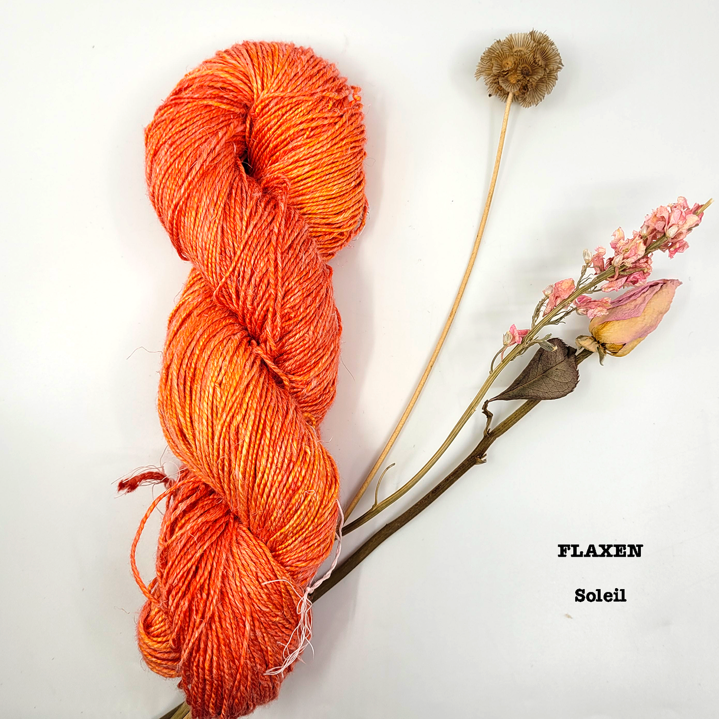 Hand dyed wools - L'Atelier de Hand Maiden et Fleece Artist 
