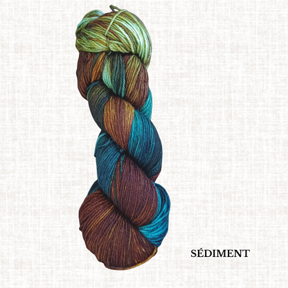 Lelo - Hand-dyed Fingering Yarn by Lelo Laine