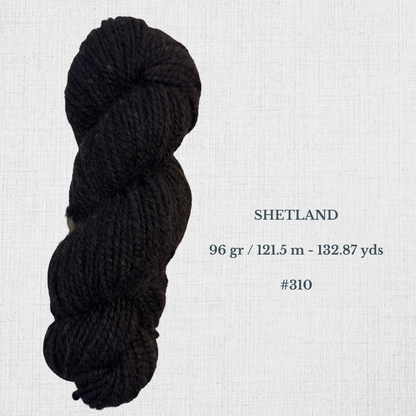 Hand-spun wool by Le Mouton Polaire