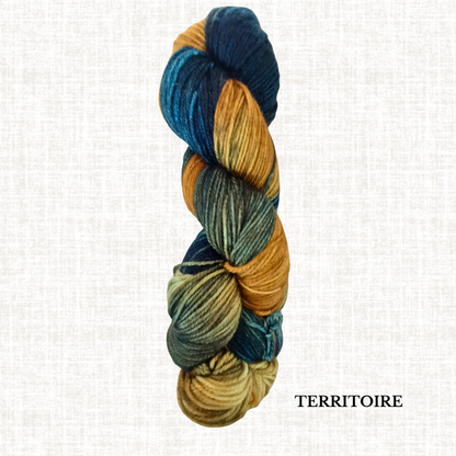 Lelo - Hand-dyed Fingering Yarn by Lelo Laine