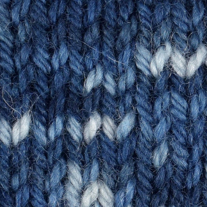 Tree wool by Fleece Artist - Hand Dyed fingering yarn 