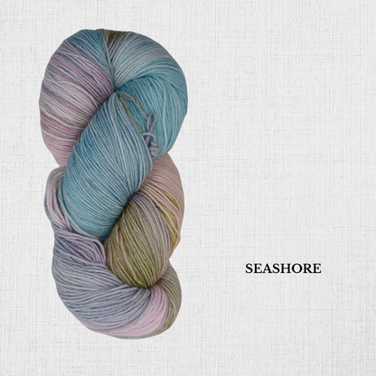 Cabin Socks  par Fleece Artist - Laine fingering teinte à la main