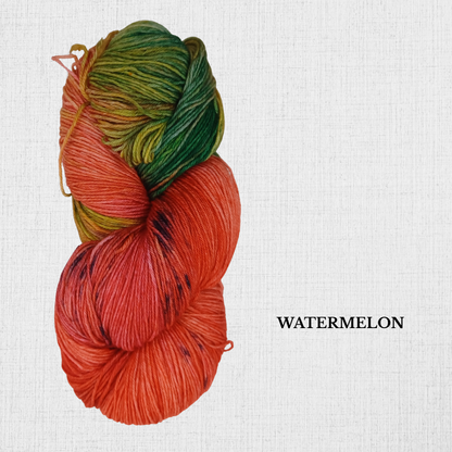 Cabin Socks  par Fleece Artist - Laine fingering teinte à la main