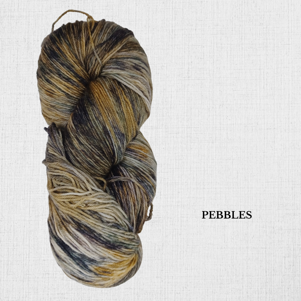 Cabin Socks  par Fleece Artist - Laine fingering teinte à la main